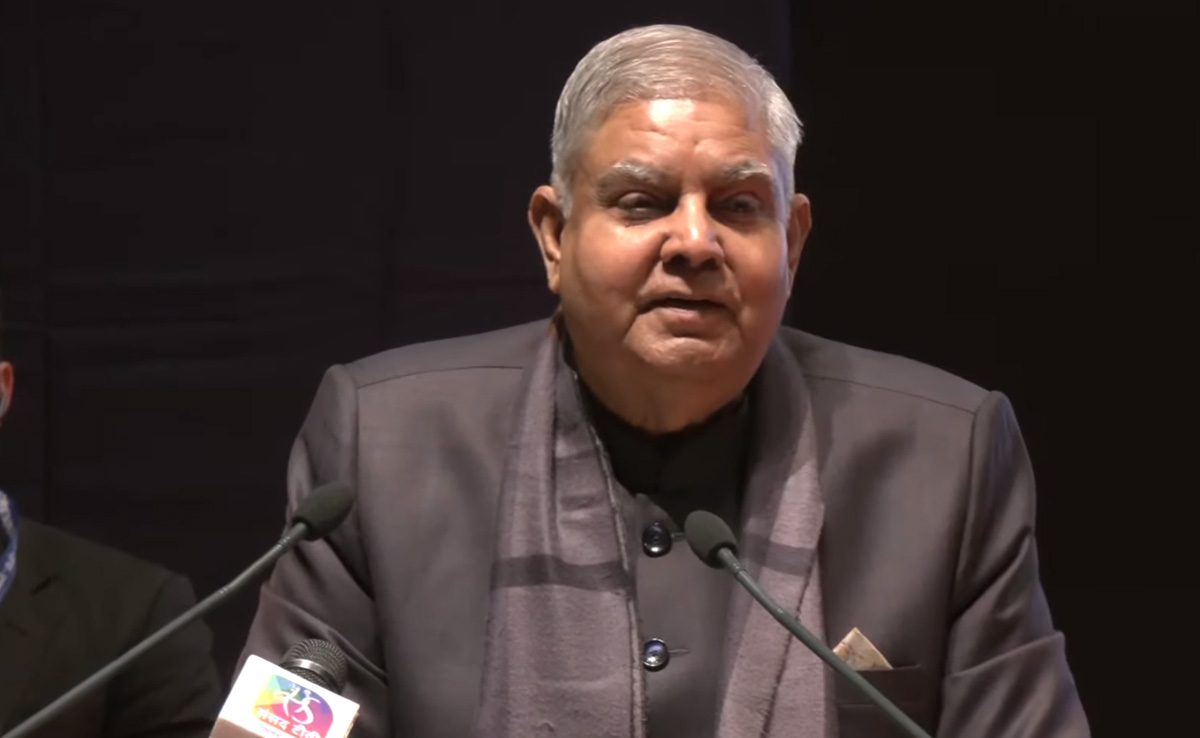 CG News: सत्ता पक्ष-विपक्ष के टकराव पर उपराष्ट्रपति धनखड़ ने कह दी ये बड़ी बात, बोले-ऐसे फलेगा-फूलेगा लोकतंत्र&nbsp;