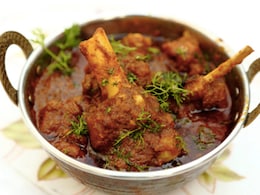 Make Your Weekend Indulgent! 5 Unique Mutton Curries You've Got To Try Make Your Weekend Indulgent! 5 Unique Mutton Curries You've Got To Try