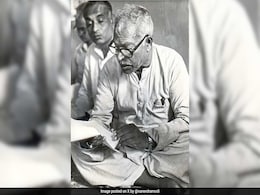 कर्पूरी ठाकुर को भारत रत्न : देश में सबसे पहले लागू किया था OBC, EWS और महिला आरक्षण, यू हीं नहीं कहलाए जननायक; जानें 10 बातें कर्पूरी ठाकुर को भारत रत्न : देश में सबसे पहले लागू किया था OBC, EWS और महिला आरक्षण, यू हीं नहीं कहलाए जननायक; जानें 10 बातें