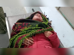 पति ने झगड़े के बाद पत्नी को खिलाकर नशीला पदार्थ जमकर पीटा, पीड़िता की हालत गंभीर पति ने झगड़े के बाद पत्नी को खिलाकर नशीला पदार्थ जमकर पीटा, पीड़िता की हालत गंभीर
