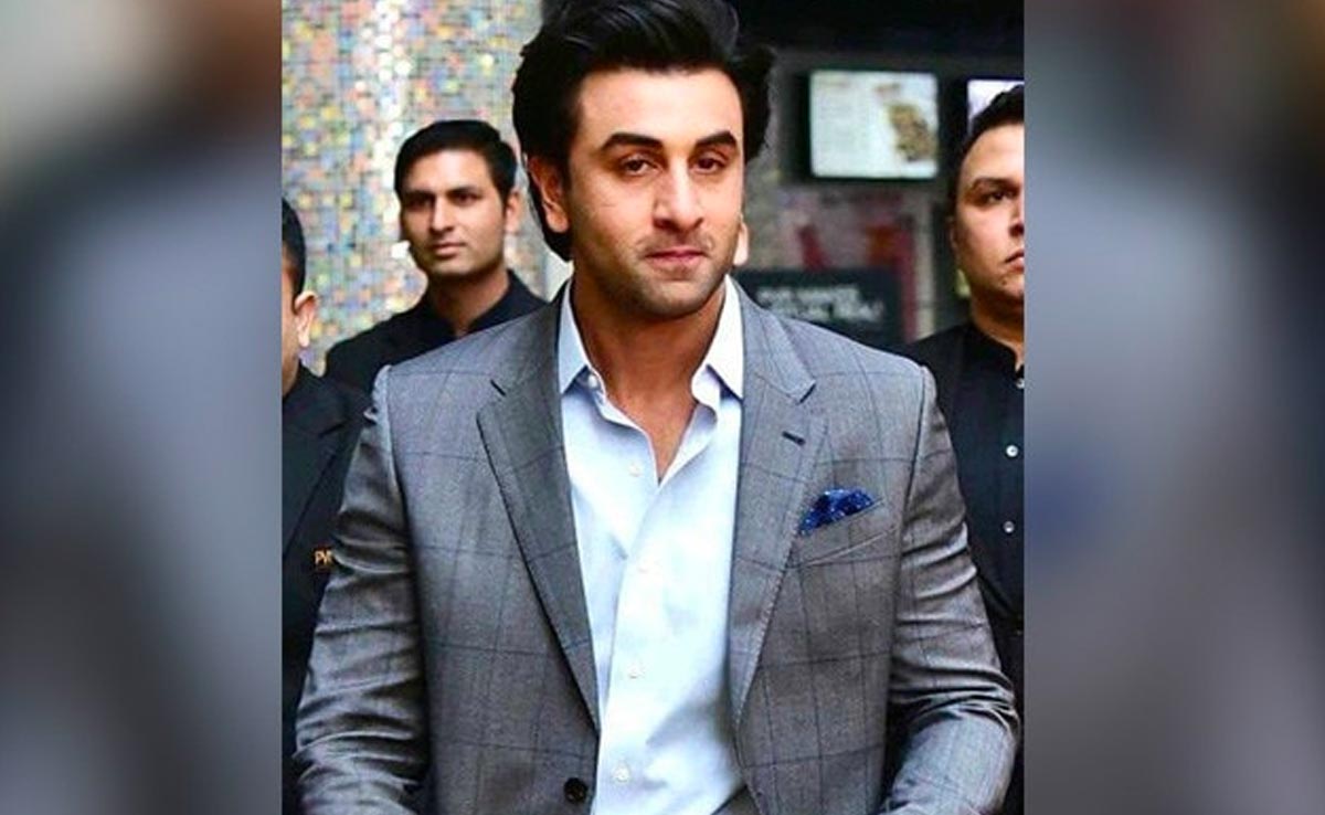 Bollywood News : फिल्म लव एंड वॉर में काम करने के लिए रणबीर कपूर ने संजय लीला भंसाली के सामने रखी यह तीन शर्तें