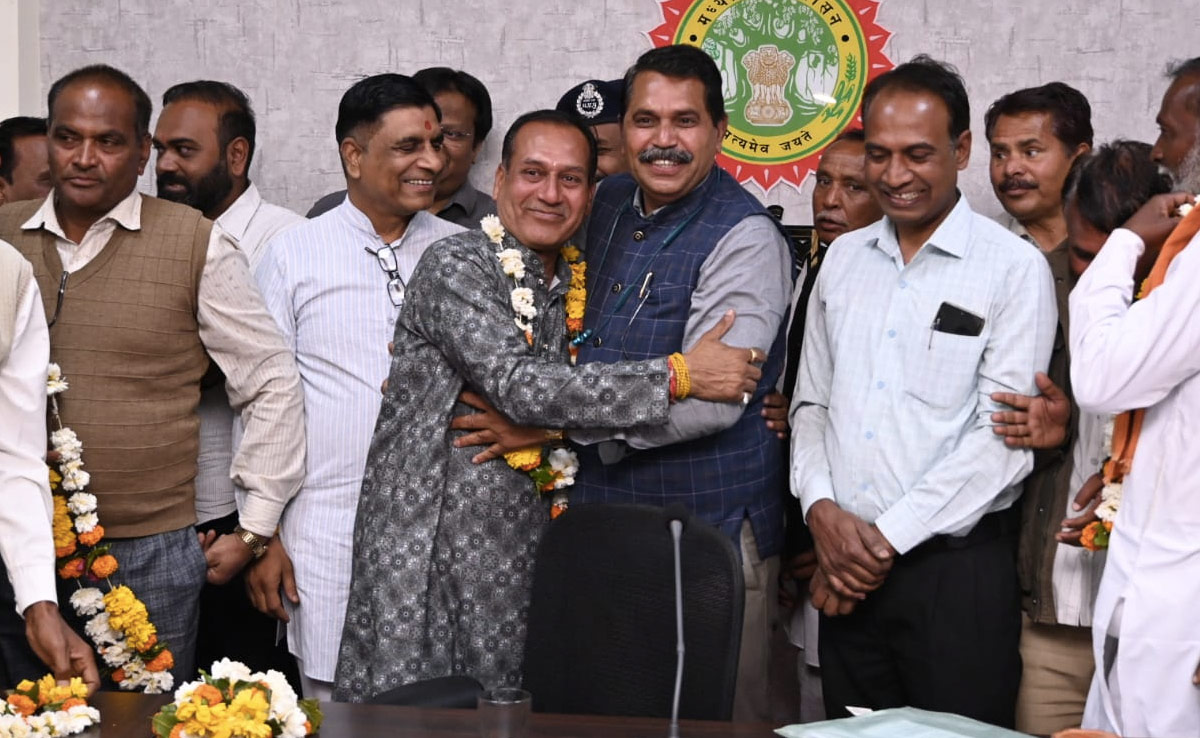 आखिर सुलझ गया उज्जैन मूर्ति विवाद, चौराहे पर लगेंगी सरदार पटेल और डॉ अंबेडकर दोनों की प्रतिमाएं