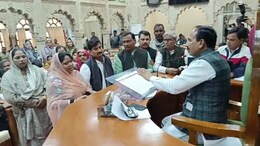 ग्वालियर नगर निगम में चल रही मनमानी, कर्मचारियों ने खुद को ही कर लिया प्रमोट, परिषद ने लगाई रोक