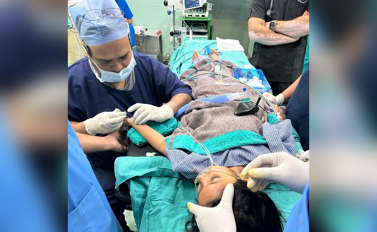 AIIMS का कीर्तिमान :  5 साल की बच्ची का ब्रेन सर्जरी चलता रहा और वो होश में रही