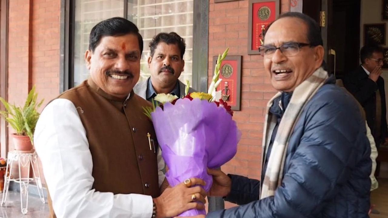 लाड़ली बहना योजना पर सीएम मोहन यादव और शिवराज सिंह में क्या बात हुई?