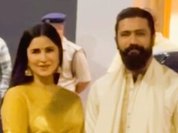 Ramlala Consecration Ceremony: अयोध्या पहुंचे बॉलीवुड सितारे, कैमरे पर दिखे बिग बी, आलिया-रणबीर और विकी-कैटरीना Ramlala Consecration Ceremony: अयोध्या पहुंचे बॉलीवुड सितारे, कैमरे पर दिखे बिग बी, आलिया-रणबीर और विकी-कैटरीना