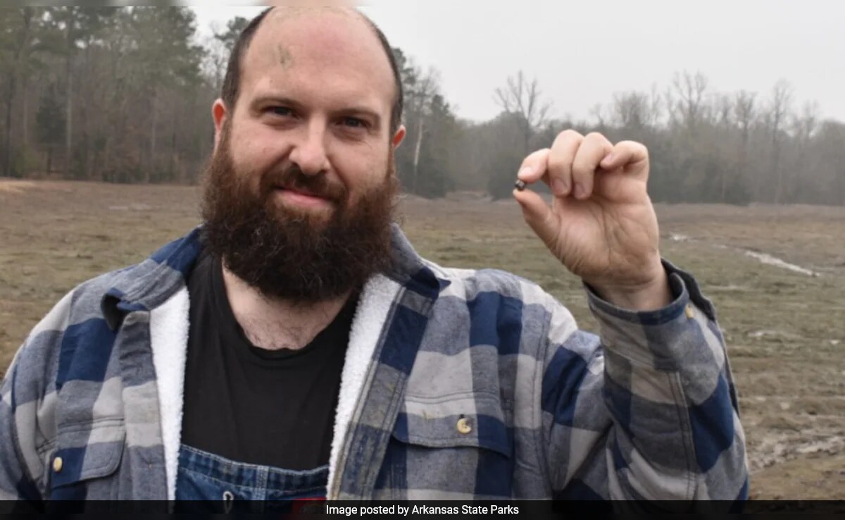 French Tourist Finds 7.46-Carat Diamond In US State Park - Vimarsana News