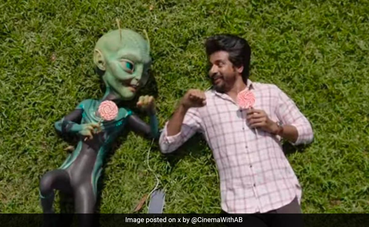 Ayalaan Box Office Collection Day 1: हनु मान और गुंटूर कारम को टक्कर देने आई अयलान, पहले दिन वसूलेगी इतने करोड़