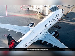 Man Jumps From Plane's Cabin Door Before Take-Off In Canada, Sustains Injuries Man Jumps From Plane's Cabin Door Before Take-Off In Canada, Sustains Injuries