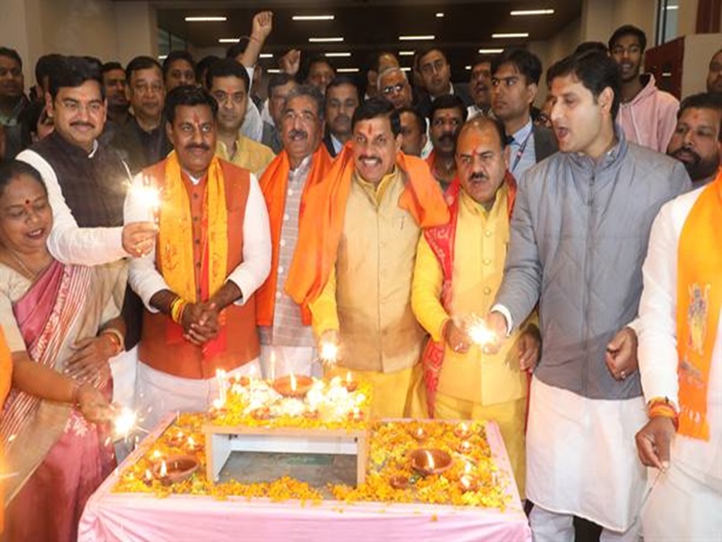 सीएम हाउस में दीवाली जैसा माहौल, मोहन यादव ने कहा श्रीराम के जहां-जहां चरण पड़े हैं वहां विकसित होगा पर्यटन स्थल