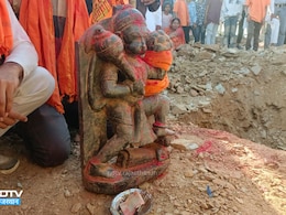युवक को आया था सपना, राम मंदिर परिसर में हुई खुदाई तो निकली भगवान हनुमान की मूर्ति, अब जुट रहे श्रद्धालु