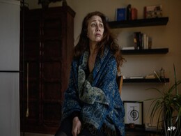 "मेरे बेटे का ख्याल रखना...": हमास से बंधक की मां ने कहा; इजरायल से सीजफायर की मार्मिक अपील भी की "मेरे बेटे का ख्याल रखना...": हमास से बंधक की मां ने कहा; इजरायल से सीजफायर की मार्मिक अपील भी की