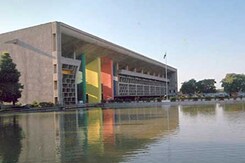 Congress, AAP In Court Against BJP Over Deferred Mayoral Polls In Chandigarh Congress, AAP In Court Against BJP Over Deferred Mayoral Polls In Chandigarh