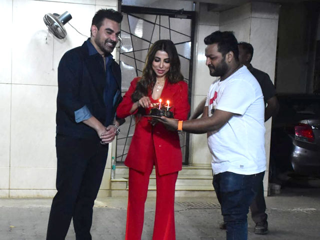 Shura Khan's Birthday Celebrations With Husband Arbaaz And The Paparazzi