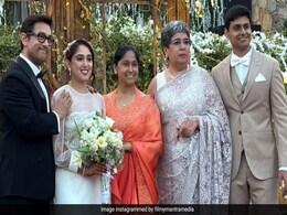 Mothers Of The Bride And Groom Reena Dutta And Pritam Shikhare Looked Sophisticated In Their Glorious <i>Sarees</i> Mothers Of The Bride And Groom Reena Dutta And Pritam Shikhare Looked Sophisticated In Their Glorious <i>Sarees</i>