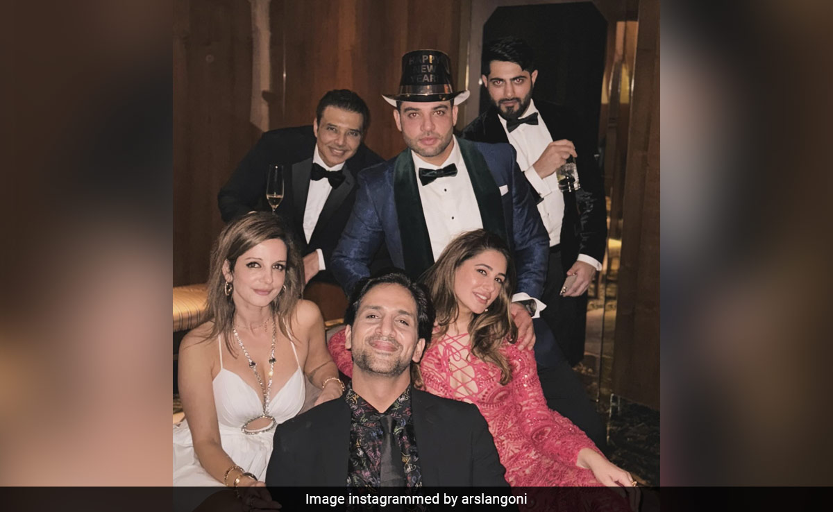Viral: Nargis Fakhri At New Year Party With Rumoured Boyfriend Tony Beig And Ex Uday Chopra