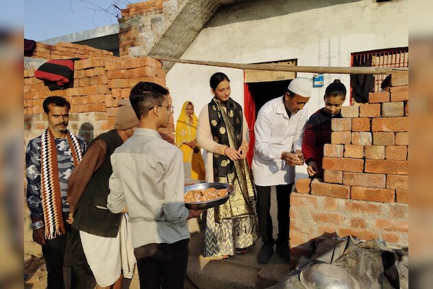 श्योपुर के रहने वाले मेहमूद अंसारी और उनकी पत्नी कोशर अंसारी ने रामलला के आगमन पर जलाए दिए  