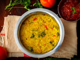 Bored With Pulao? Try This Cosy One-Pot Rasam Rice Instead Bored With Pulao? Try This Cosy One-Pot Rasam Rice Instead