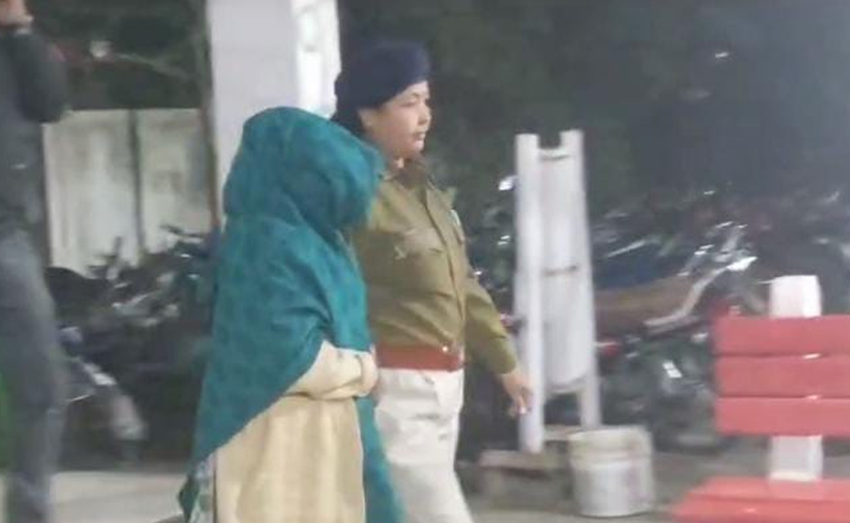 देवास पुलिस ने 72 घंटे के अंदर मासूम को छुड़ाया, दबोचे गए अपहरणकर्ता दंपति