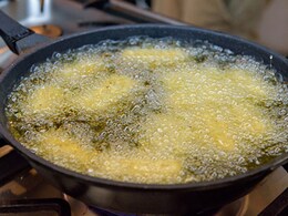 4 Foolproof Ways To Check Oil Temperature Without A Kitchen Thermometer