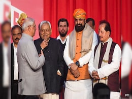 2 Deputies From BJP, 6 Ministers Take Oath: Nitish Kumar's New Bihar Team 2 Deputies From BJP, 6 Ministers Take Oath: Nitish Kumar's New Bihar Team