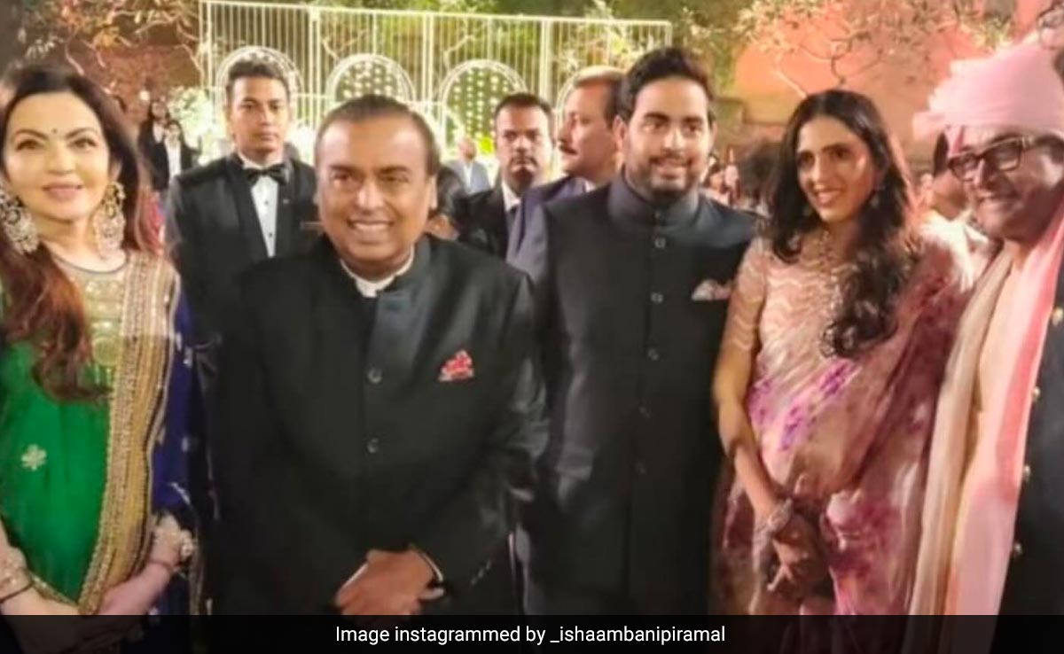 Nita Ambani, Shloka Mehta Were A Picture Of Elegance In Their Majestic Ethnic Style