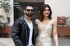 <i>Teri Baaton Mein Aisa Uljha Jiya</i> Co-Stars Kriti Sanon And Shahid Kapoor's Work Diaries <i>Teri Baaton Mein Aisa Uljha Jiya</i> Co-Stars Kriti Sanon And Shahid Kapoor's Work Diaries