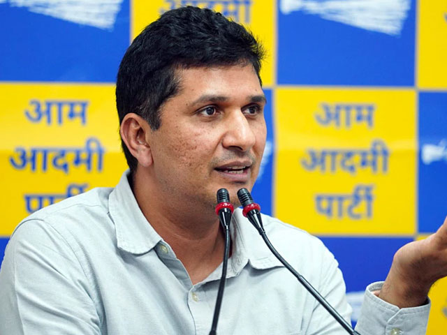 जैसे हमें टारगेट किया जा रहा है वैसे... सौरभ भारद्वाज के घर ईडी की रेड पर केजरीवाल का बड़ा बयान 