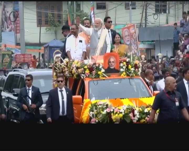 On Day 2 In South, PM Modi's Massive Roadshow In Kerala