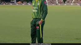 Watch: "<i>Khamosh Rahein</i>", Iftikhar Ahmed Fumes After Fan Calls Him 'Chachu'