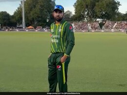 Watch: "<i>Khamosh Rahein</i>", Iftikhar Ahmed Fumes After Fan Calls Him 'Chachu'