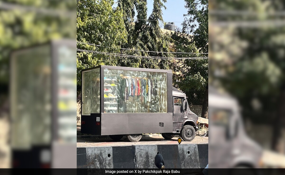 Peak Bengaluru Moment: Man Spots Trucks With Walk-In Apparel Shop, Internet Stunned - Vimarsana News