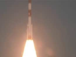 ISRO ने उपग्रह XPoSAT को किया सफल लॉन्च, 'ब्लैक होल' की रहस्यमयी दुनिया का करेगा अध्ययन ISRO ने उपग्रह XPoSAT को किया सफल लॉन्च, 'ब्लैक होल' की रहस्यमयी दुनिया का करेगा अध्ययन