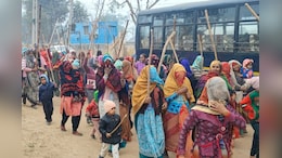 Jat Aandolan: सिर पर घूंघट, हाथों में लाठी लिए जाट आंदोलन में पहुंचीं दर्जनों महिलाएं, संघर्ष समिति ने सरकार को दी यह खुली चेतावनी