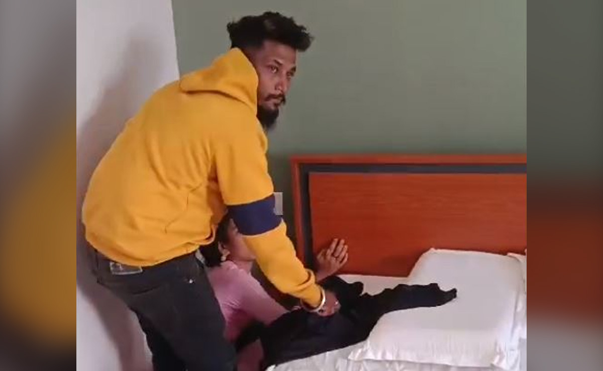 Assault On Interfaith Couple Sparks Outrage In Karnataka 87 6 Men Barge Into Hotel Room In Karnataka, Thrash Interfaith Couple