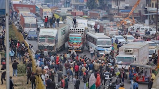 Chakkajam in Delhi NCR: दिल्ली-NCR में आज से 3 दिन चक्काजाम, ट्रक, टैक्सी-कैब की हड़ताल, जानें किन शहरों में पड़ेगा असर