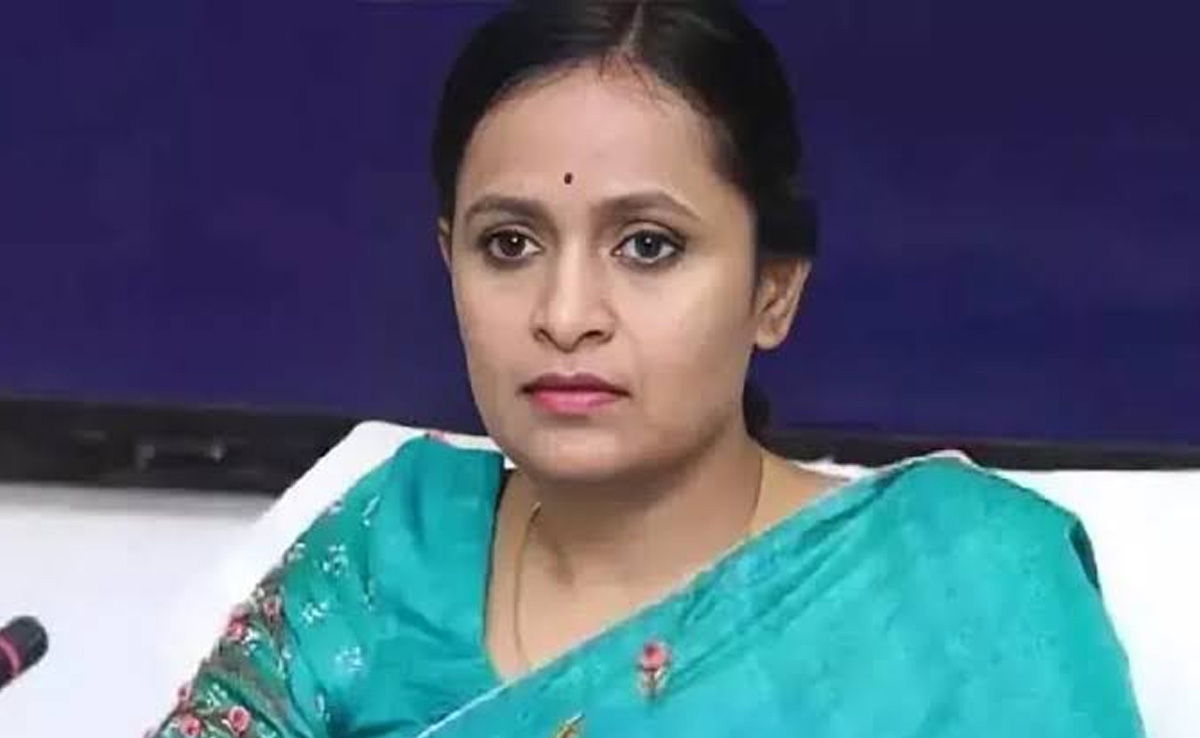 Chhattisgarh Coal Scam Case : जेल में बंद निलंबित IAS अफसर रानू और सौम्या से पूछताछ जारी, अब तक दी ये जानकारी  Chhattisgarh Coal Scam Case : जेल में बंद निलंबित IAS अफसर रानू और सौम्या से पूछताछ जारी, अब तक दी ये जानकारी