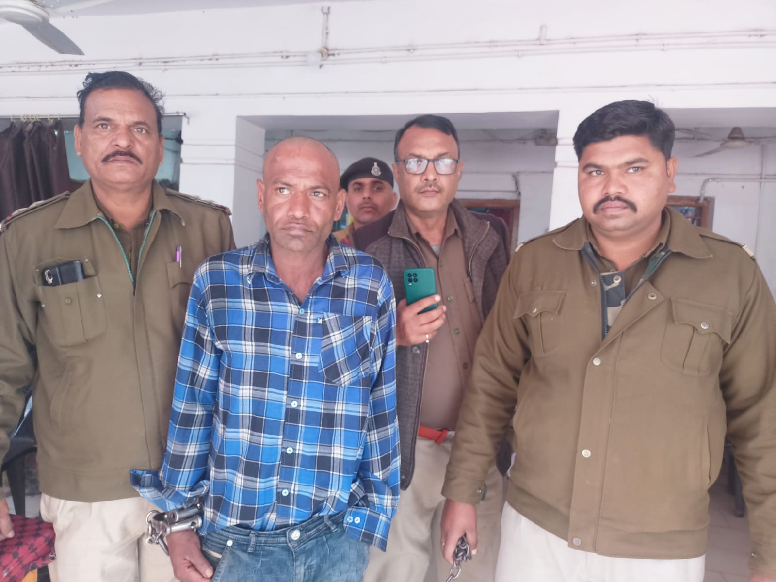 Murder Case: एक्सीडेंट बताकर पुलिस किया जा रहा था गुमराह, बेटा ही निकला मां का कातिल