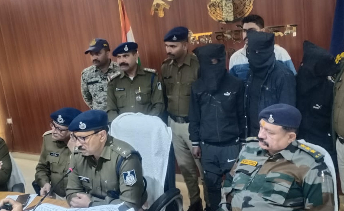 यूट्यूब पर सीखा गैस कटर से लॉकर काटना, फिर करने पहुंचे डकैती, पुलिस के हत्थे चढ़े 9 शातिर चोर