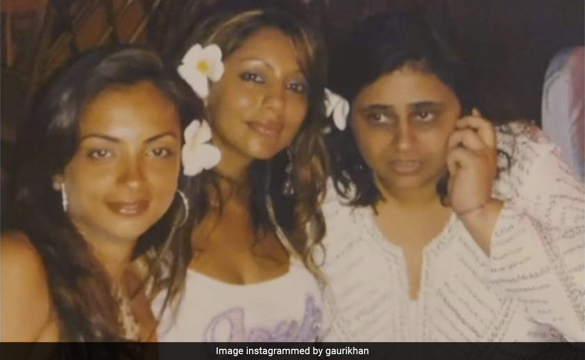 A Throwback Gold Featuring Gauri Khan, Kaajal Anand And Seema Sajdeh