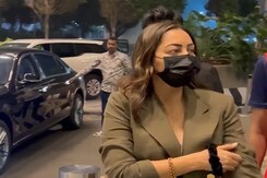 "I'M Not Ready": Gauri Khan Avoids Pap Request "I'M Not Ready": Gauri Khan Avoids Pap Request