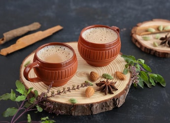 7 Irani Cafes In Hyderabad That Every Chai Lover Needs To Visit