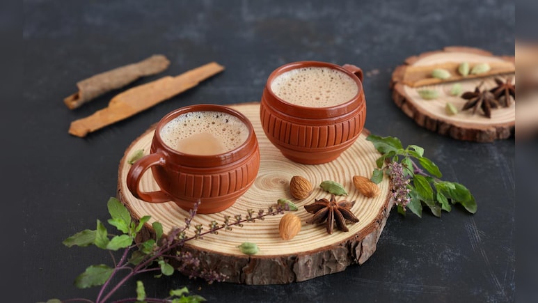 चाय में नमक मिलाकर पीने के क्या होता है?