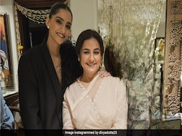 Divya Dutta Shares Pic With "Lovely" Sonam Kapoor From Javed Akhtar's Birthday Party Divya Dutta Shares Pic With "Lovely" Sonam Kapoor From Javed Akhtar's Birthday Party