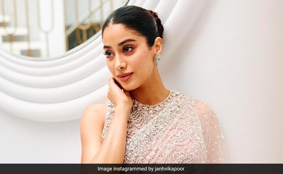 <i>Koffee With Karan 8</i>: Janhvi Kapoor On Shikhar Pahariya - "I Have Not Seen Many Men Capable Of Being..."