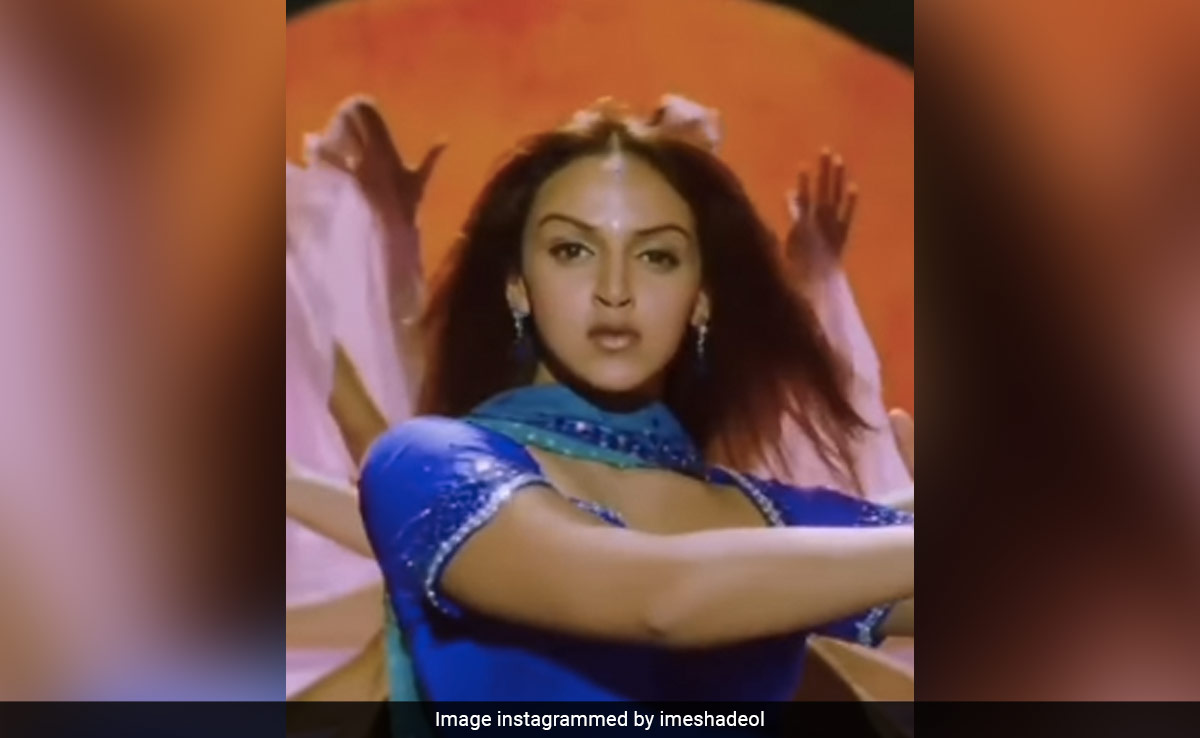 The Internet Is Smitten By Esha Deol, Aged 18, Dancing In Her First Film: "Flawless"