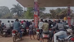 छत्तीसगढ़ में ड्राइवरों की हड़ताल से उड़ी अफवाह, बालोद-बेमेतरा में पेट्रोल पंपों पर उमड़ी भीड़