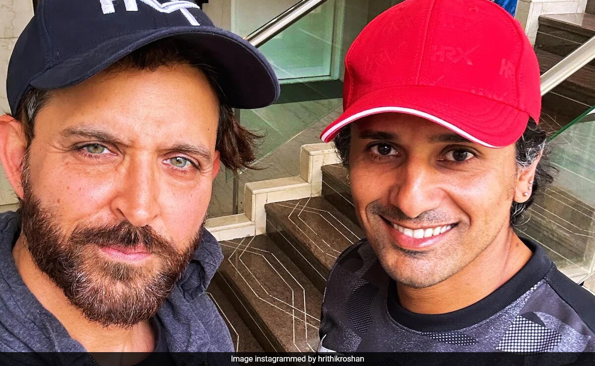 Hrithik Roshan's Post For His Fitness Trainer: "Thank You For Killing Me On Your Birthday Man"