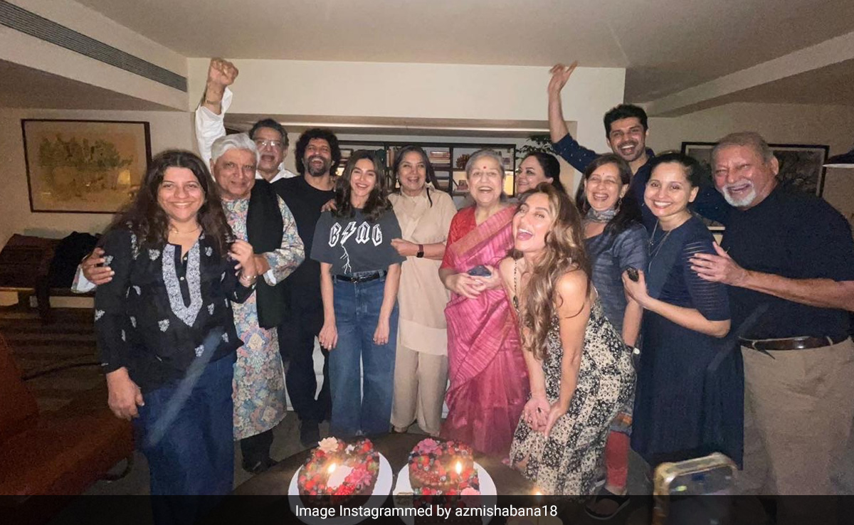In Famjam Pic From Farhan Akhtar's 50th Birthday, Spot Mom Honey Irani And In-Laws