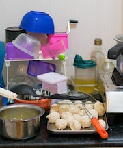 अचानक नहीं होती पेट की बीमारियां, किचन की ये चीजें मार देती हैं पेट के अच्छे बैक्टीरिया